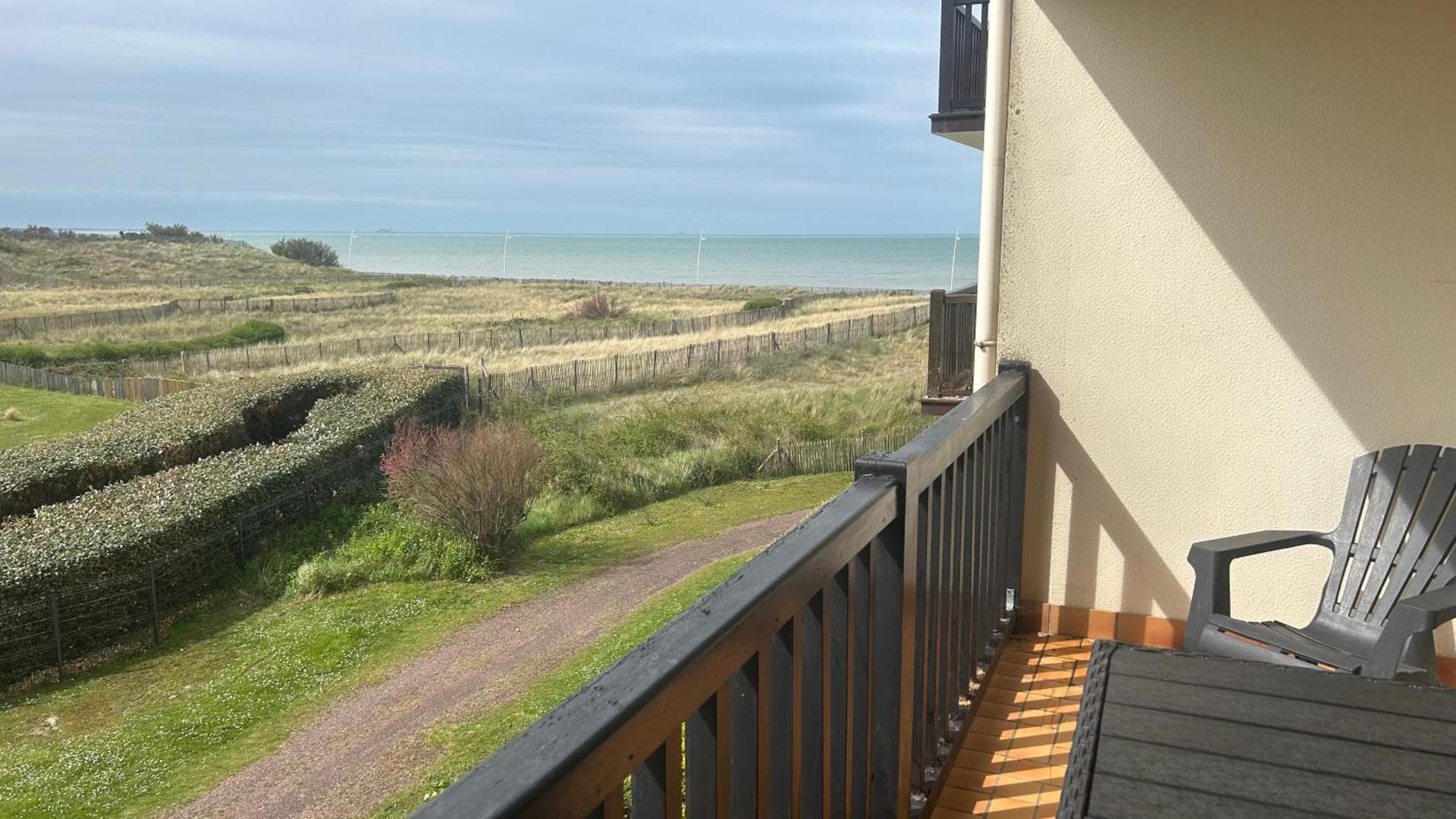 Cabourg-La Mer A Vos Pieds Et La Thalasso A 50 M Exteriör bild